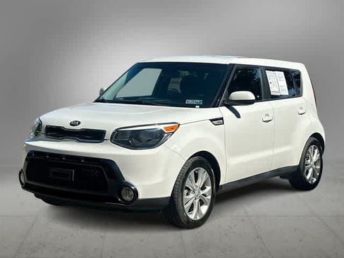 Used 2016 Kia Soul + FWD image 1