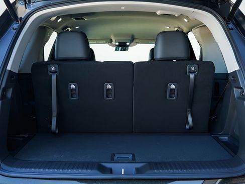 New 2025 Honda Pilot EX-L image 8