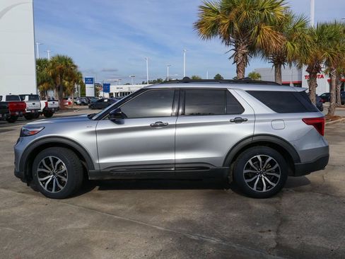 Used 2022 Ford Explorer ST-Line image 25