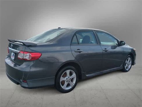 Used 2011 Toyota Corolla S image 8