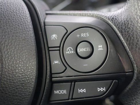 Used 2024 Toyota Corolla LE image 12