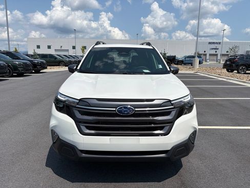 New 2026 Subaru Forester Premium AWD/4WD image 2