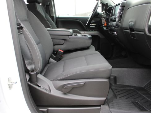 Used 2018 Chevrolet Silverado 1500 LT w/ All Star Edition image 16