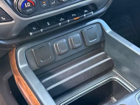 Used 2017 Chevrolet Silverado 1500 LTZ w/ Sport Package AWD/4WD image 41