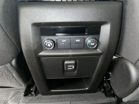 Certified 2023 Chevrolet Traverse LT image 22