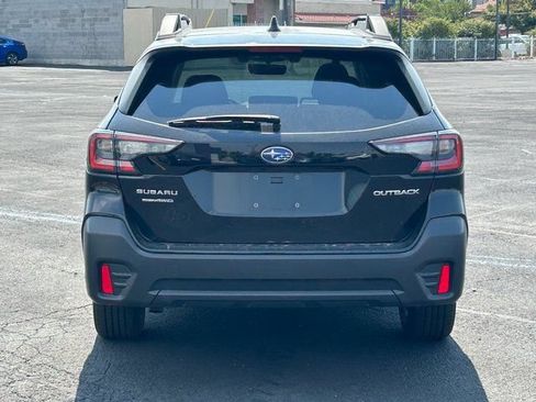 Used 2022 Subaru Outback Premium AWD/4WD image 4