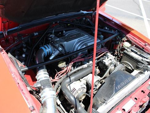 Used 1990 Ford Mustang GT RWD image 26