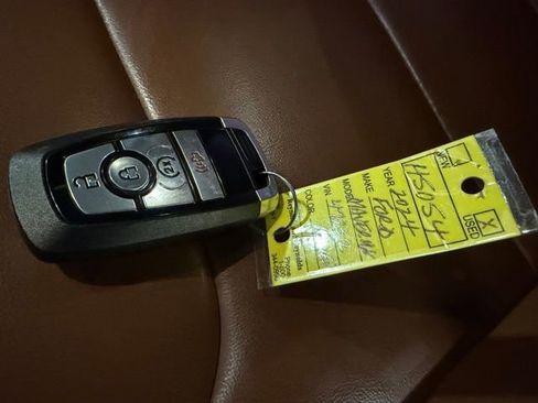 Used 2024 Ford Maverick Lariat image 41