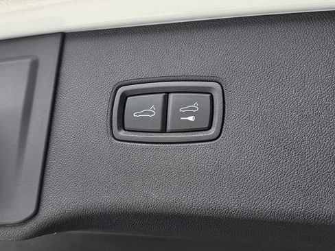 Certified 2024 Porsche Cayenne image 26