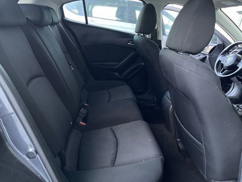 Used 2016 MAZDA MAZDA3 i Sport image 29