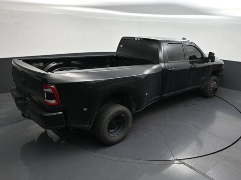 Used 2024 RAM 3500 Big Horn w/ Night Edition AWD/4WD image 19