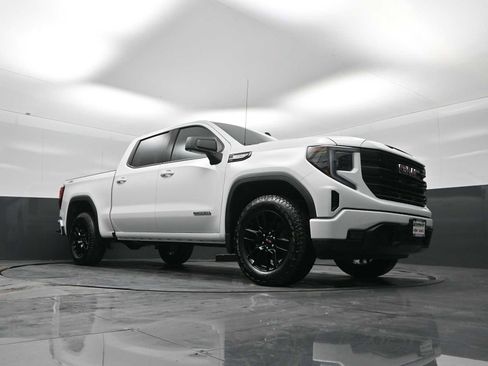 New 2026 GMC Sierra 1500 Elevation w/ Preferred Package image 18