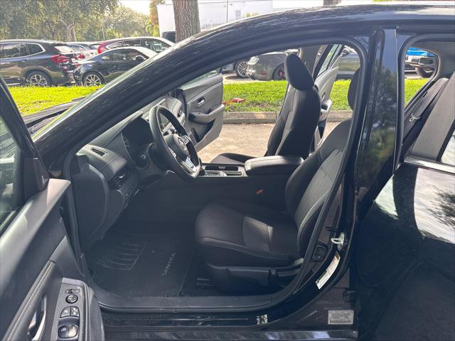 Used 2025 Nissan Sentra SV FWD image 19