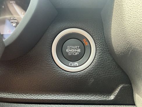 New 2026 RAM 3500 Laramie AWD/4WD image 43