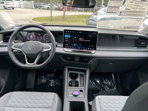 New 2026 Volkswagen Tiguan S image 10