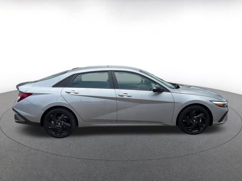 Used 2026 Hyundai Elantra Sport FWD image 13