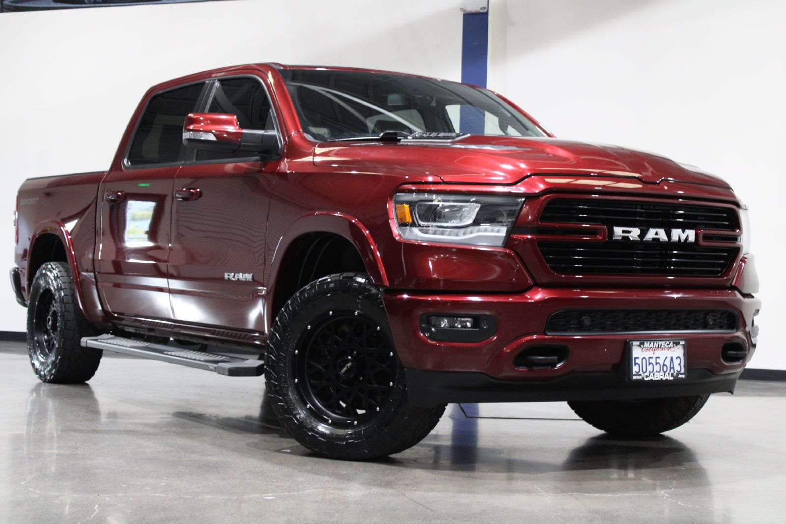 Used 2020 RAM 1500 Laramie w/ Sport Appearance Package AWD/4WD image 2