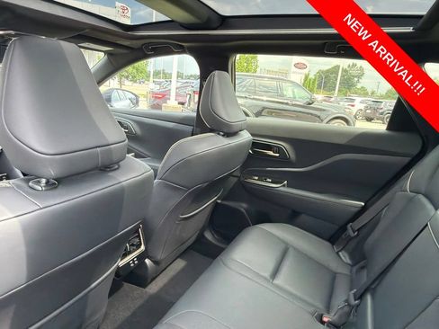 Used 2025 Toyota Crown Signia w/ Advanced Technology Package AWD/4WD image 8