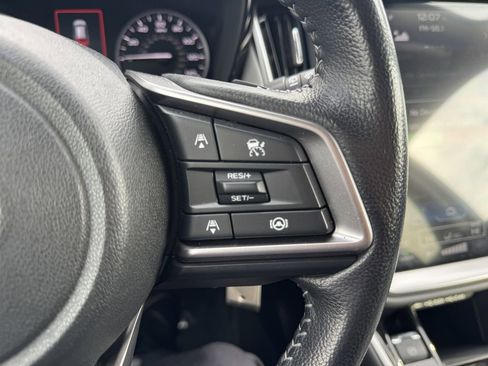 Used 2023 Subaru Outback Premium image 19