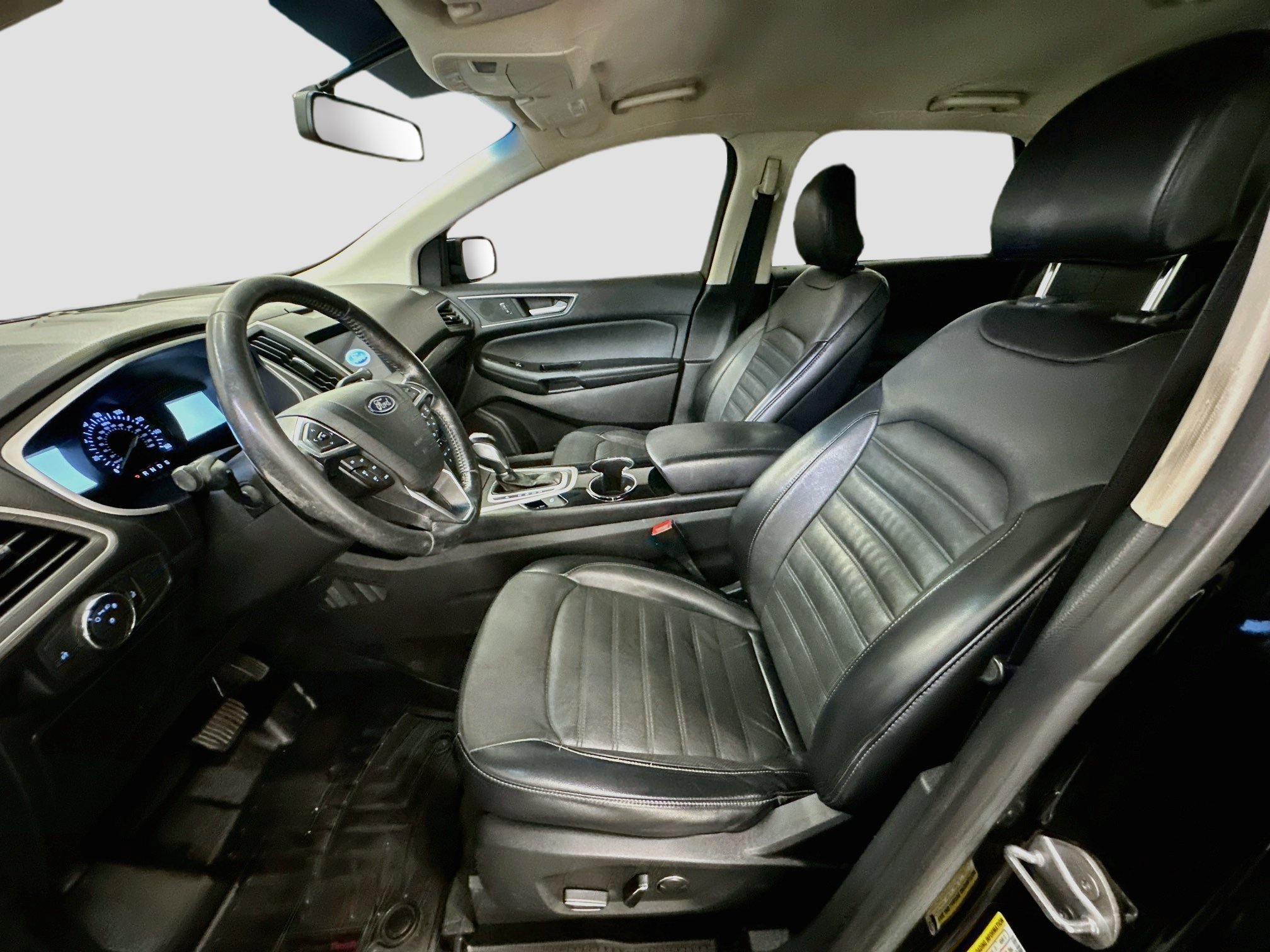 Used 2018 Ford Edge SEL w/ Equipment Group 201A AWD/4WD image 13