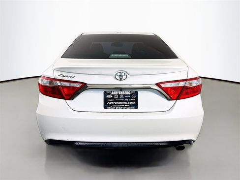 Used 2017 Toyota Camry XSE image 6