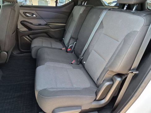 Used 2023 Chevrolet Traverse LT w/ LPO, Floor Liner Package FWD image 24