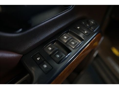 Used 2014 Chevrolet Silverado 1500 High Country w/ High Country Premium Package image 16