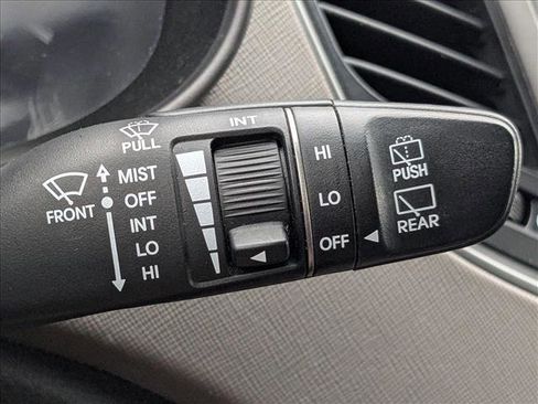 Used 2018 Hyundai Santa Fe Sport image 13