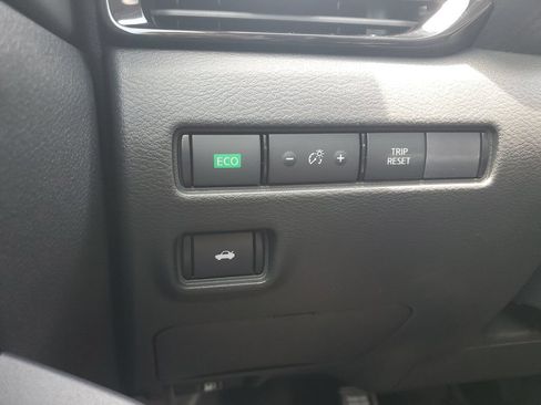 Used 2024 Nissan Sentra SV w/ All-Weather Package FWD image 24