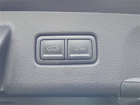 Used 2024 Kia Telluride EX w/ EX Captain's Chair Package image 21