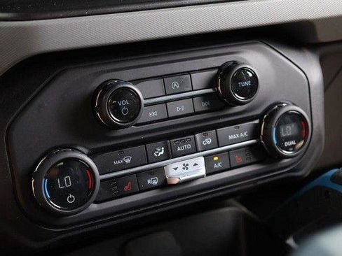 Used 2023 Ford Bronco Black Diamond AWD/4WD image 14