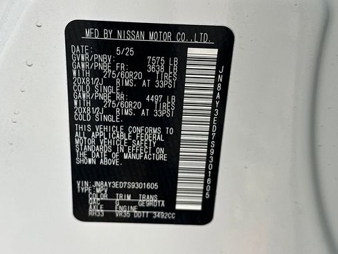 Used 2025 Nissan Armada Platinum w/ Convenience Package image 29