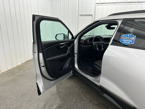Used 2021 Chevrolet Blazer RS w/ Enhanced Convenience Package AWD/4WD image 23