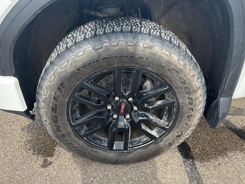 Used 2021 GMC Sierra 1500 Elevation w/ Preferred Package image 9