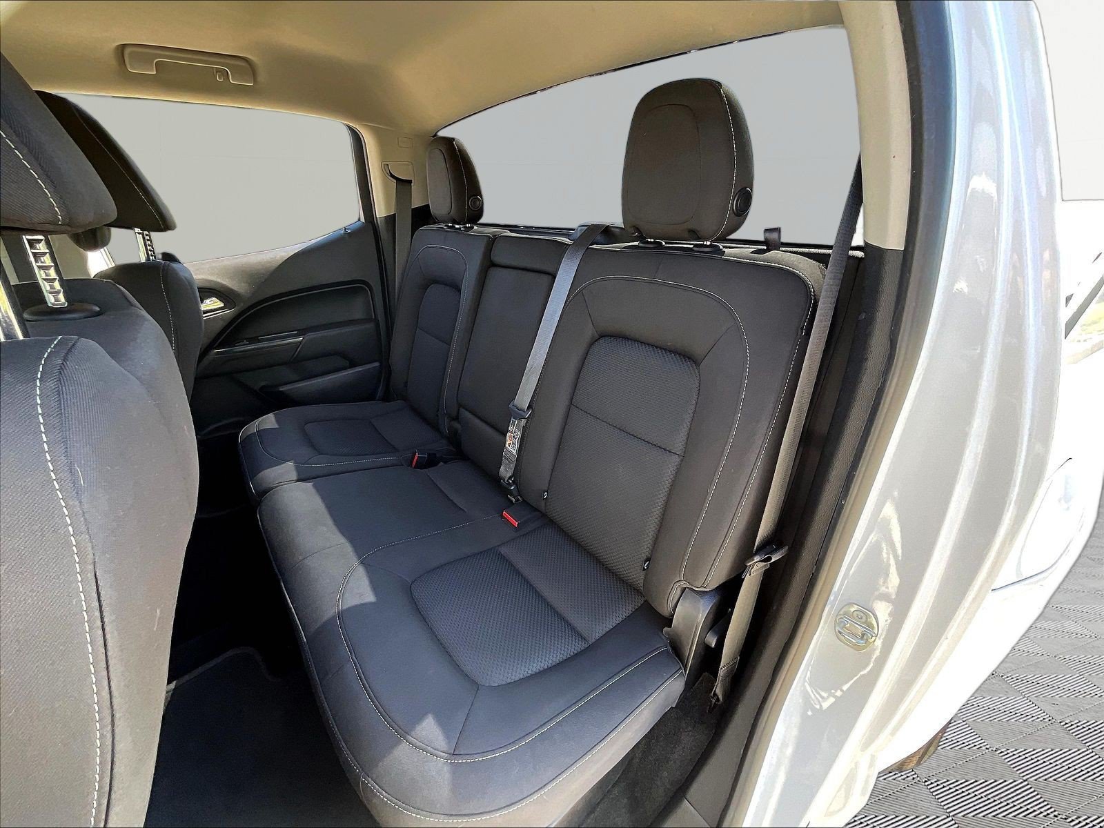 Used 2018 Chevrolet Colorado LT RWD image 23