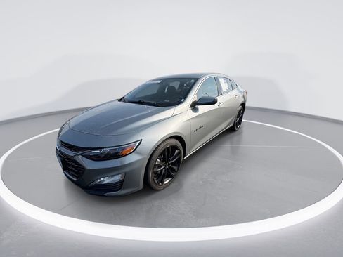 Used 2024 Chevrolet Malibu LT w/ Sport Edition image 4