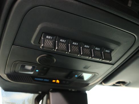 Used 2024 Ford Bronco Wildtrak AWD/4WD image 21