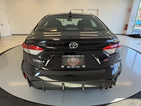 Used 2023 Toyota Corolla SE w/ Carpet Mat Package (TMS) FWD image 46