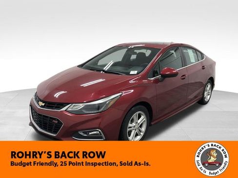 Used 2018 Chevrolet Cruze LT w/ Sun And Sound Package image 2