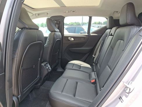 New 2026 Volvo XC40 B5 Core w/ Climate Package image 6