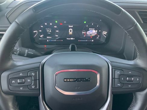 Used 2024 GMC Yukon XL Denali Ultimate AWD/4WD image 27