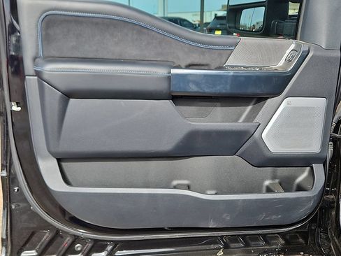 Used 2025 Ford F350 Platinum AWD/4WD image 15