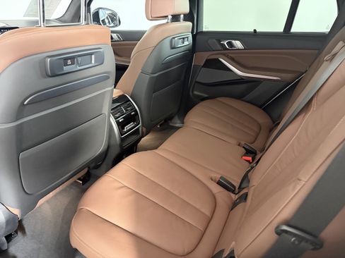 Used 2020 BMW X5 xDrive40i w/ M Sport Package AWD/4WD image 15