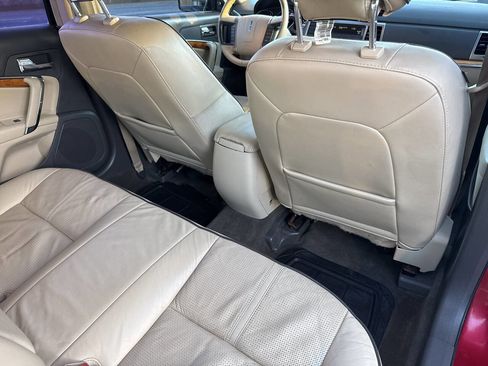 Used 2012 Lincoln MKZ image 21