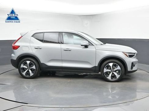 Used 2024 Volvo XC40 B5 Plus w/ Protection Package Premier AWD/4WD image 1