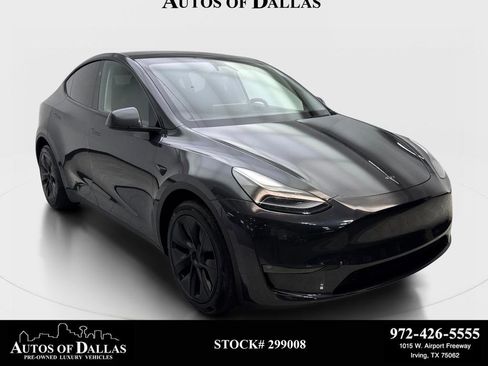 Used 2025 Tesla Model Y Long Range AWD/4WD image 1