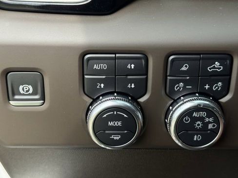 Used 2025 GMC Sierra 1500 Denali w/ Denali Reserve Package image 24