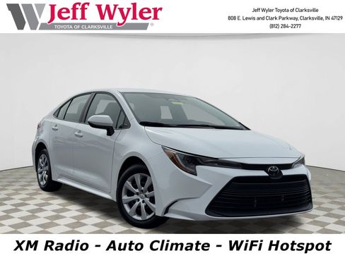 Used 2024 Toyota Corolla LE image 1