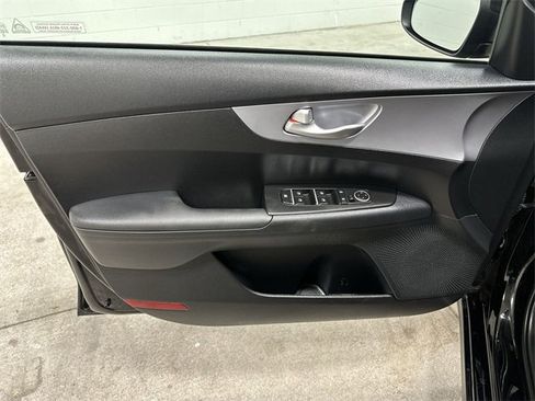 Used 2024 Kia Forte LXS image 17