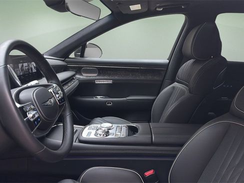 Used 2024 Genesis G90 3.5T image 13